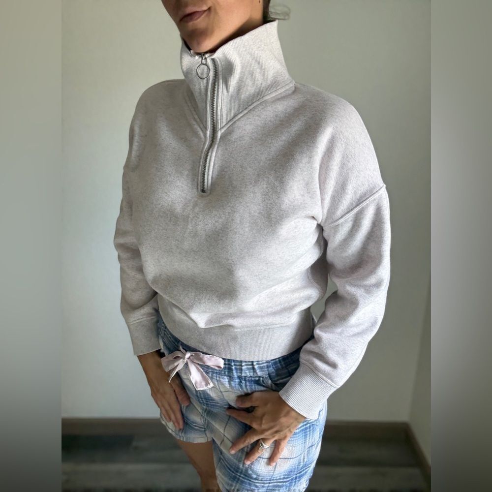 Athleta Funnel Neck Pullover Sweatshirt Heather Gray XS Oversized Athleisure